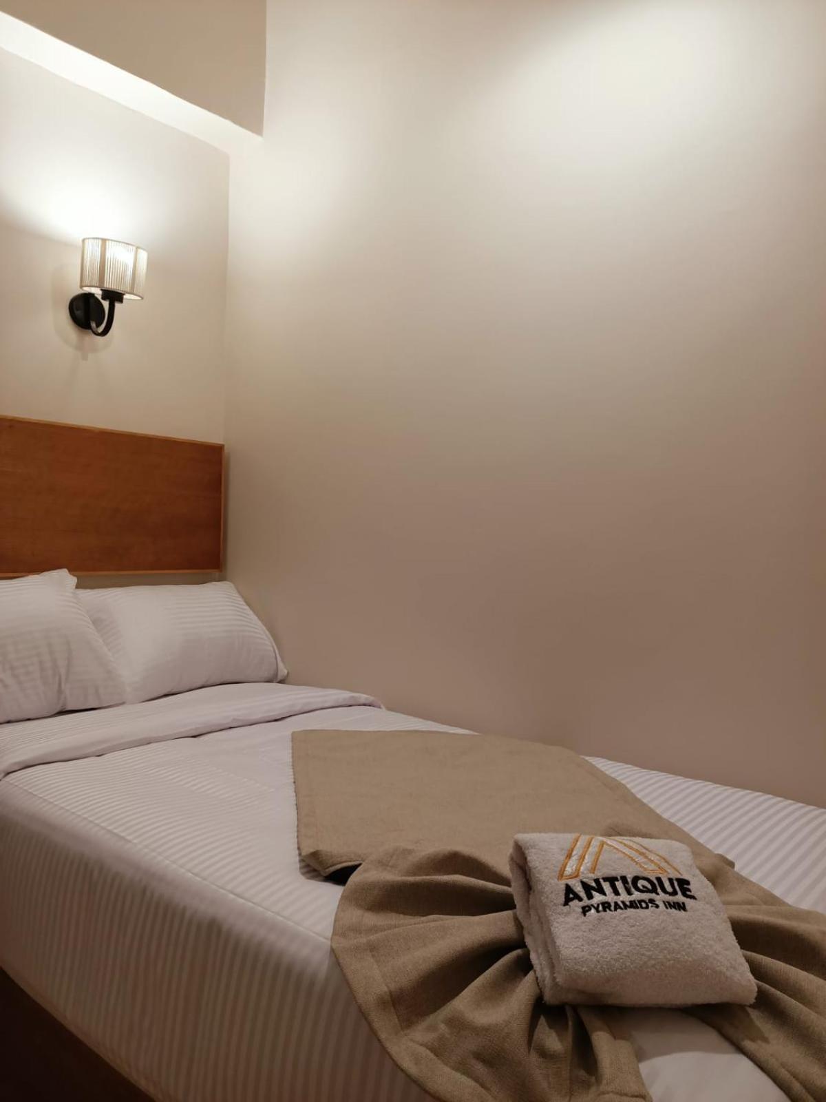 Antique Pyramids Inn Giza Екстериор снимка